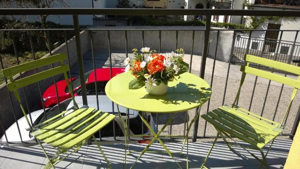 Lilla Apartment Residenza Silvana Verbania Buitenkant foto