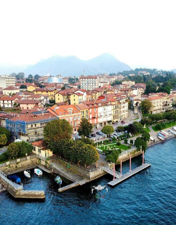 Lilla Apartment Residenza Silvana Verbania Buitenkant foto