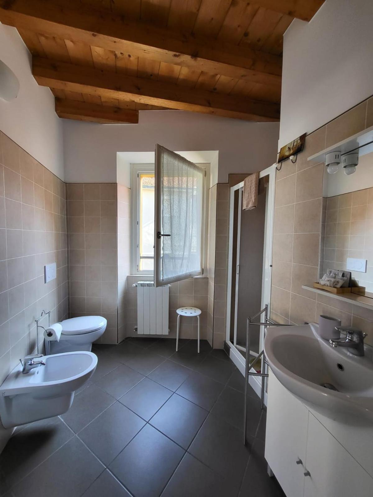 Lilla Apartment Residenza Silvana Verbania Buitenkant foto