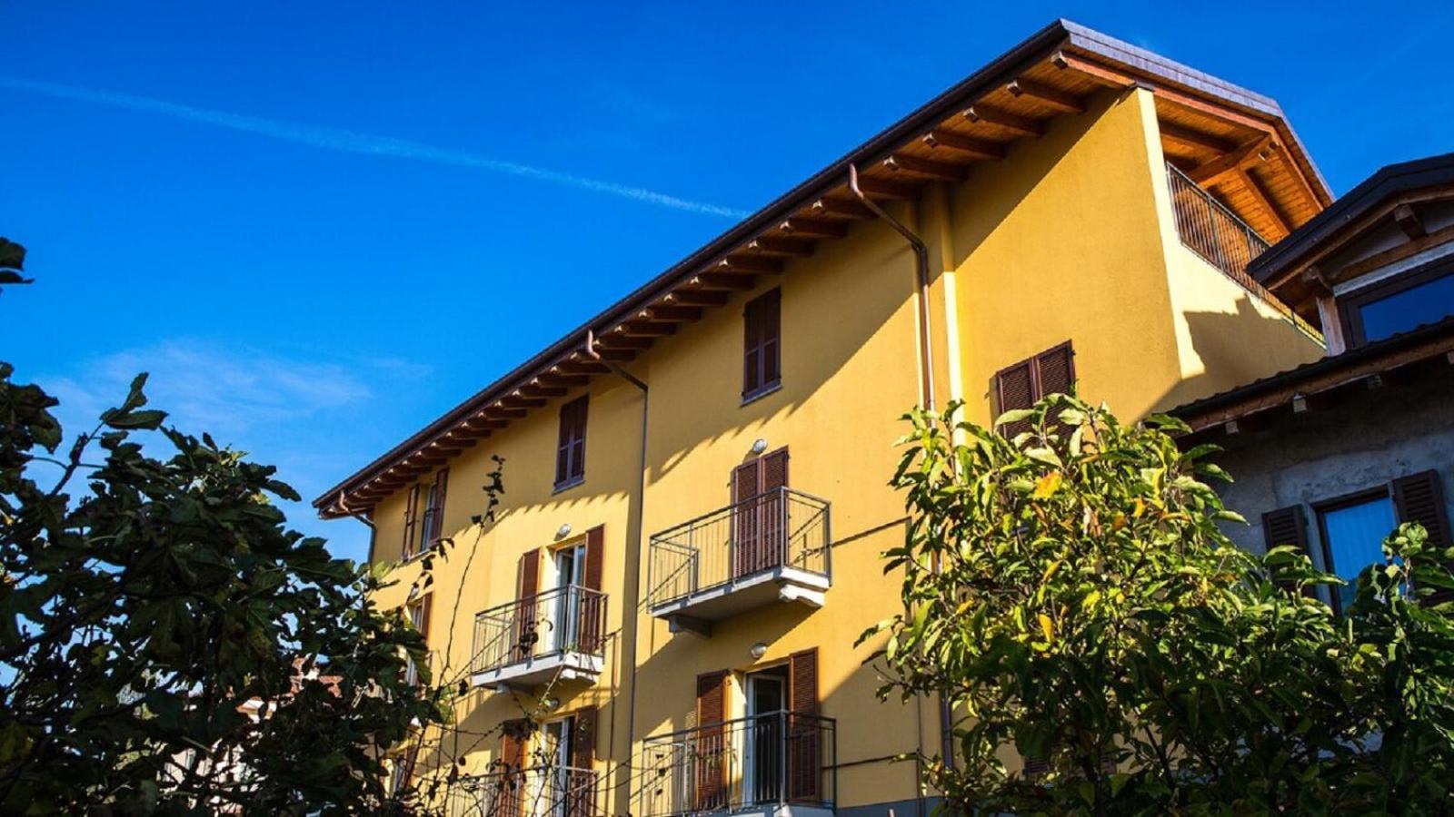 Lilla Apartment Residenza Silvana Verbania Buitenkant foto